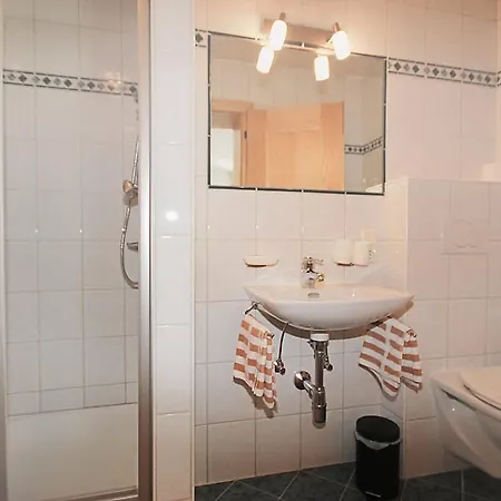 Diana Gasthuis Pettneu am Arlberg