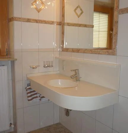 Diana Pettneu am Arlberg